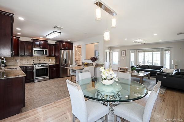 Photo - 12 Barnum Ave