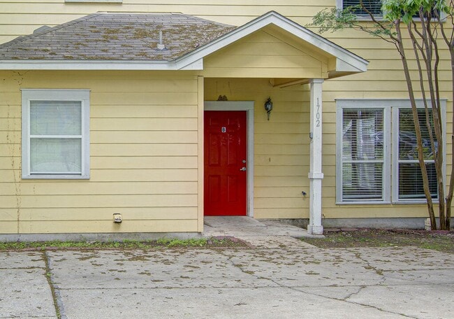 Photo - 1702 Singleton Ave Unidad A