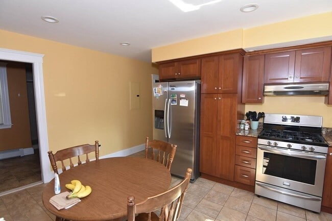 Photo - 9 Greenville St Unit 3