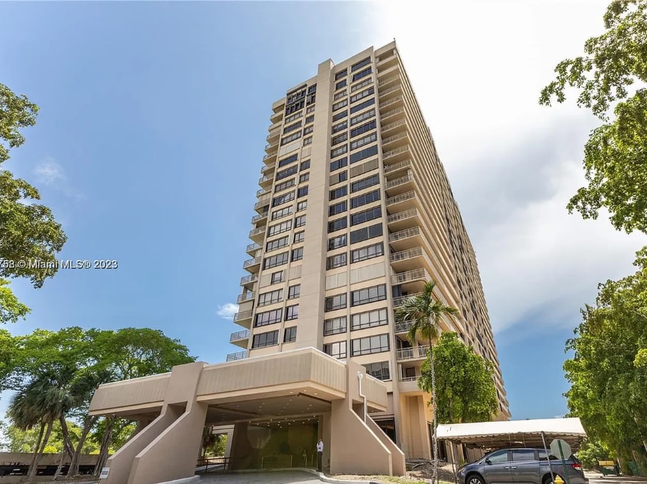 Photo - 11111 Biscayne Blvd Unidad 1D