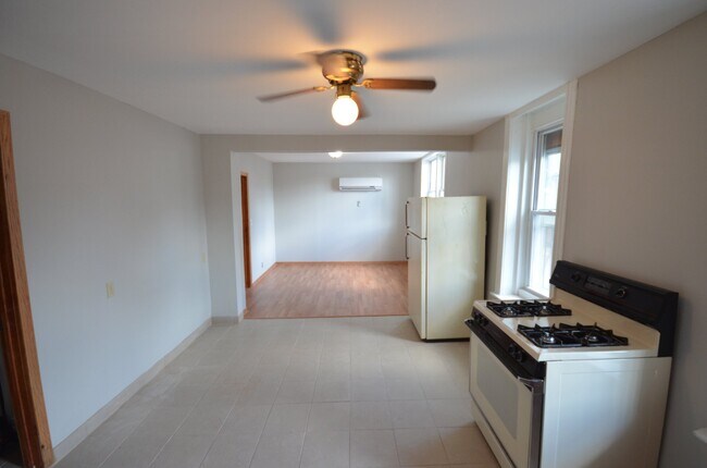 Photo - 2815 W 25th Pl Unit R1A