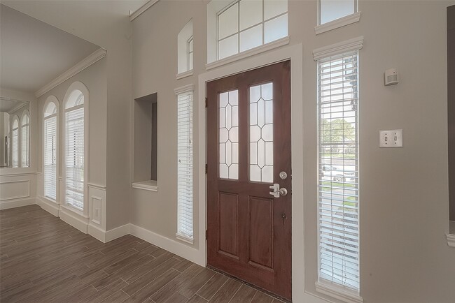 Photo - 8910 Bonnyview Dr