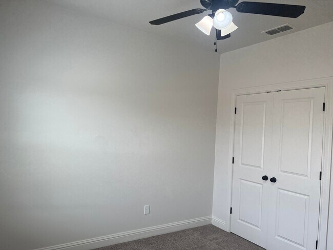 Photo - 2507 111th St