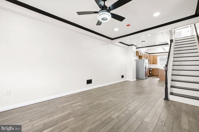 Photo - 2625 E Madison St