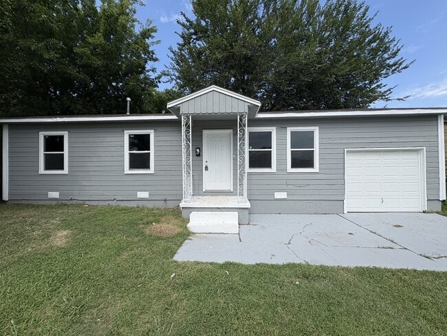 Building Photo - 3514 N Hartford Ave