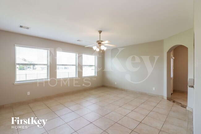 Photo - 5906 Watford Bend