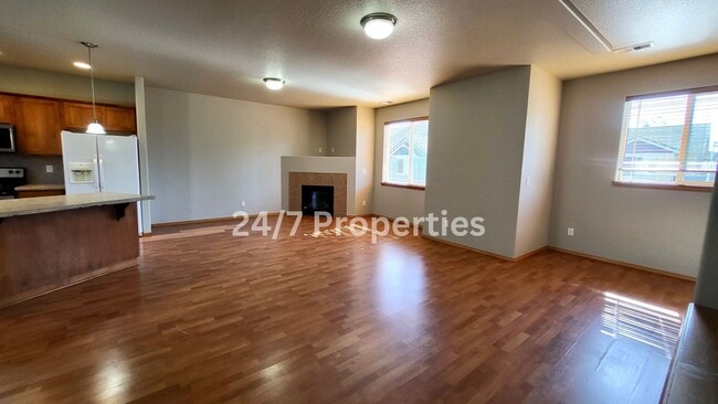 Photo - Charming 4 BD | 2.5 BA Craftsman in Gresham!