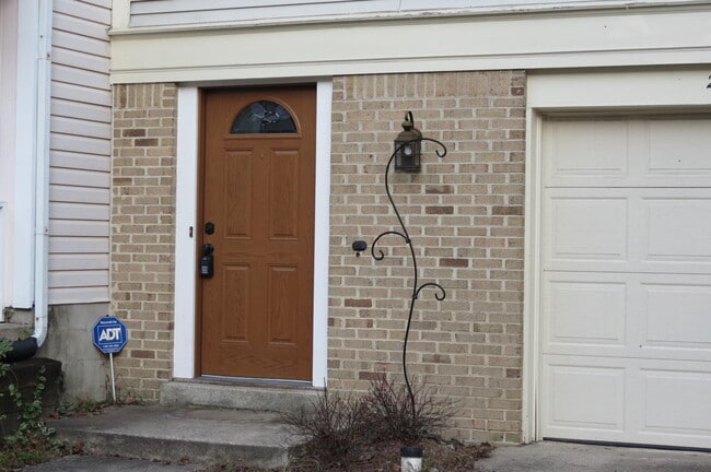 Photo - 2208 Wimbledon Cir