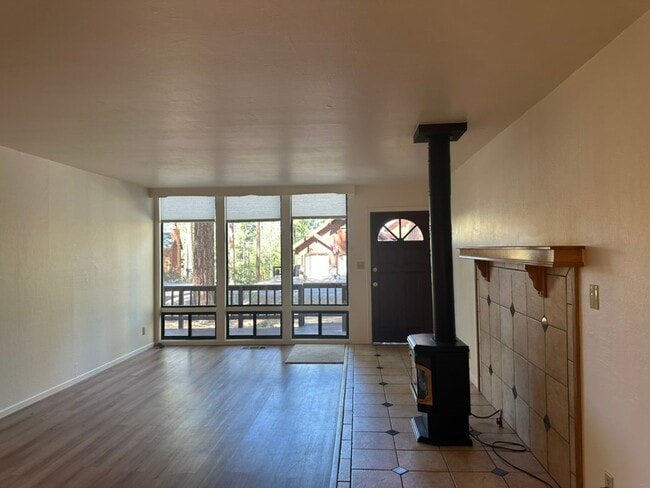 Photo - Long Term Lease in Glenshire- $3000