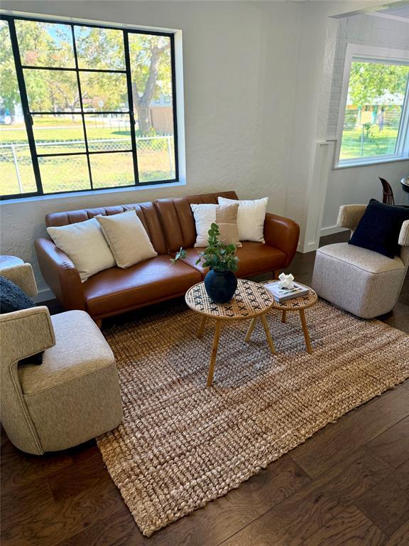 Photo - 5611 Joe Sayers Ave