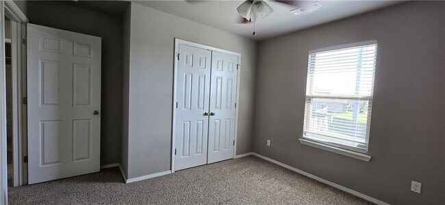 Photo - 5007 SW Fieldstone Blvd