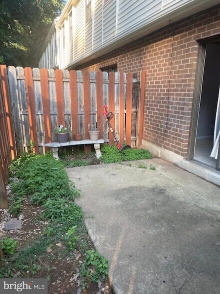 Photo - 230 Holly Dr