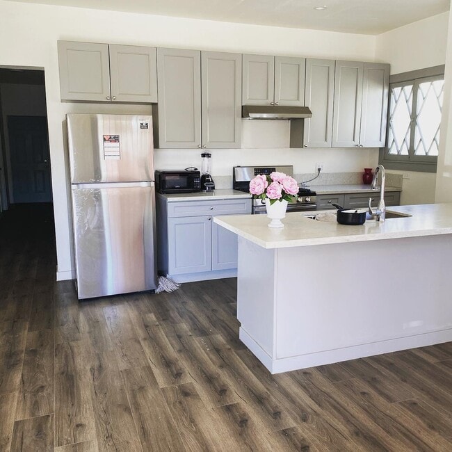 4059 Brighton Ave Unidad 4059 Brighton Ave