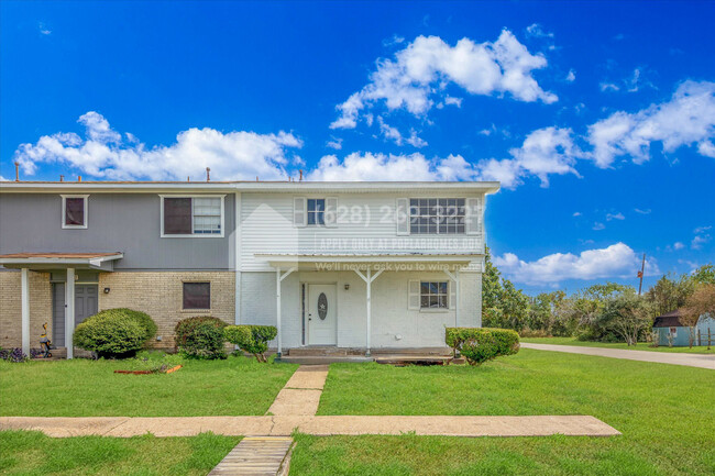 Photo - 1231 Oregon St Townhome