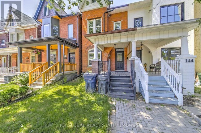 Photo - 142 Grace St