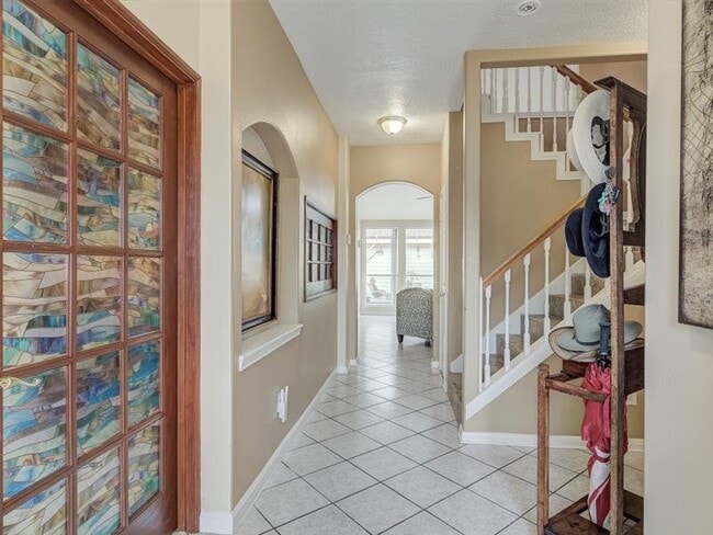 Photo - 8422 Tavenor Ln