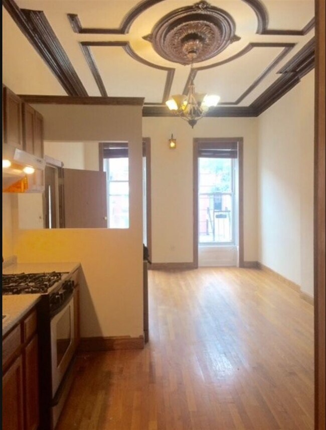 Photo - 16 Madison Ave Unit 1