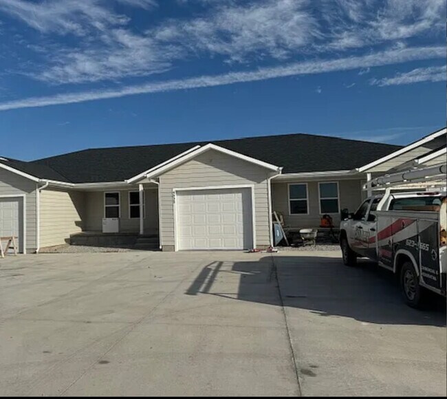 Photo - 4529 Larned Cir Townhome