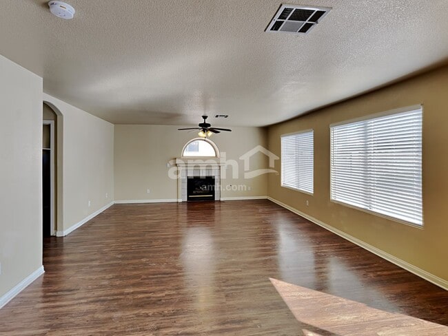 Photo - 8221 Woodland Prairie Ave