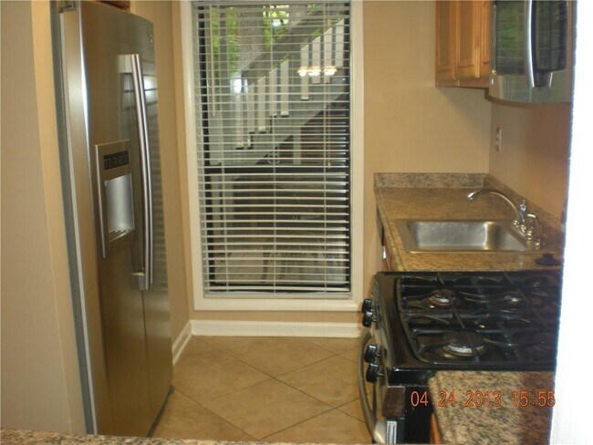 Photo - 1010 Wynnes Ridge Cir SE