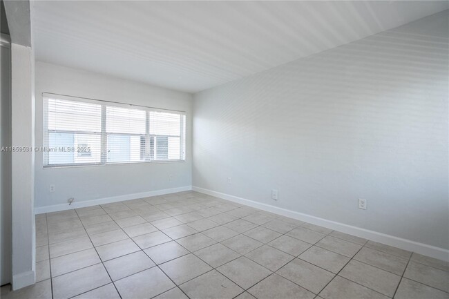 Photo - 8315 Byron Ave Unit 7A
