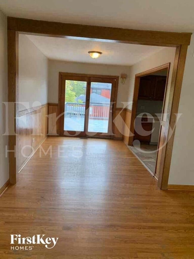 Photo - 20037 Orchard Ave