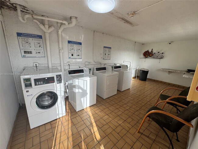 Photo - 1085 W 68th St Unit 307