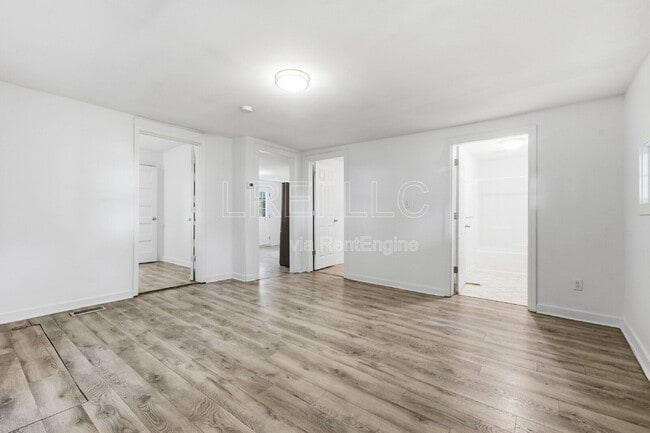 1743 W Hill St Unit 2