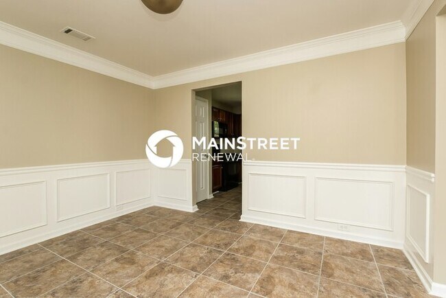 4 Bedroom Pet-Friendly Home in Atlanta, GA with Main Street Renewal