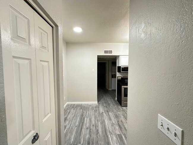 Photo - 2814 E Kathleen Rd