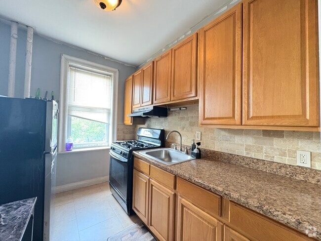 Building Photo - 880 Kennedy Blvd Rental