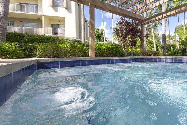 Photo - Waterford Point Apartments