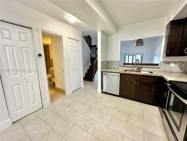Photo - 4245 S Pine Island Rd