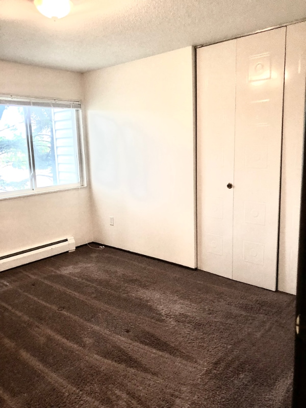 Photo - 3000 Cliff Rd E