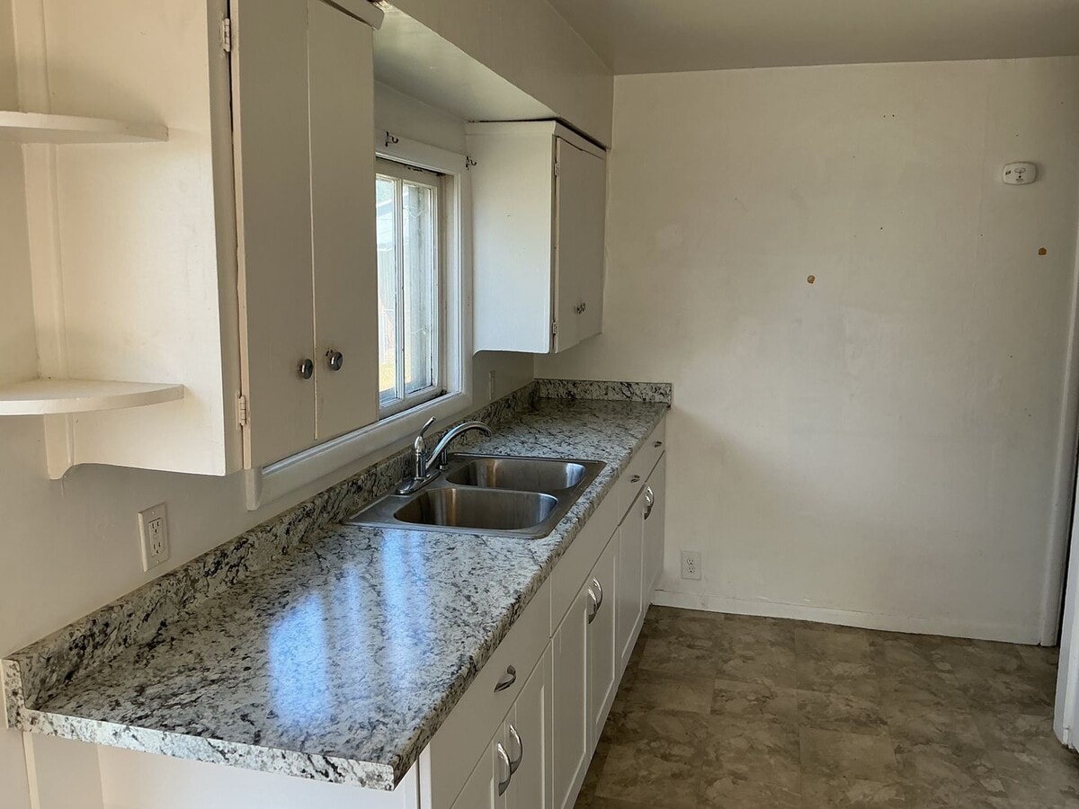 Photo - Adorable 2 bed 1 bath home