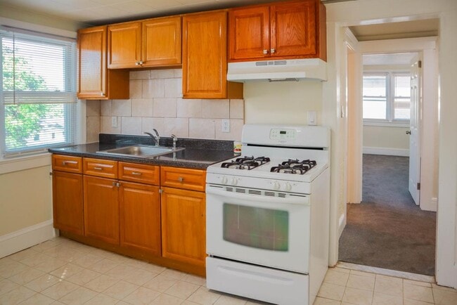 2nd floor - 500 W Broadway Unit 2