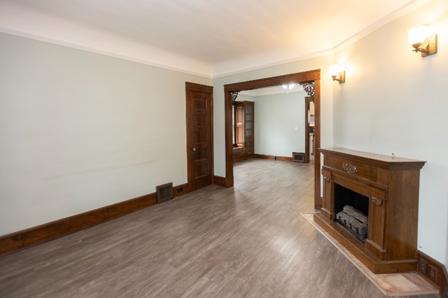 1193 Warren Rd Unit 1193 Warren Rd
