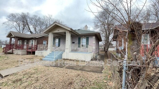 Photo - 821 Sixteenth Avenue