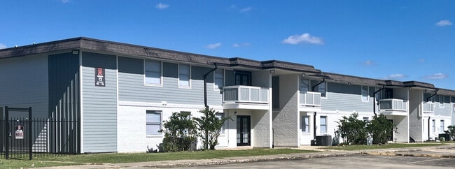 Side Apartment Building - Tiger Den Apartments