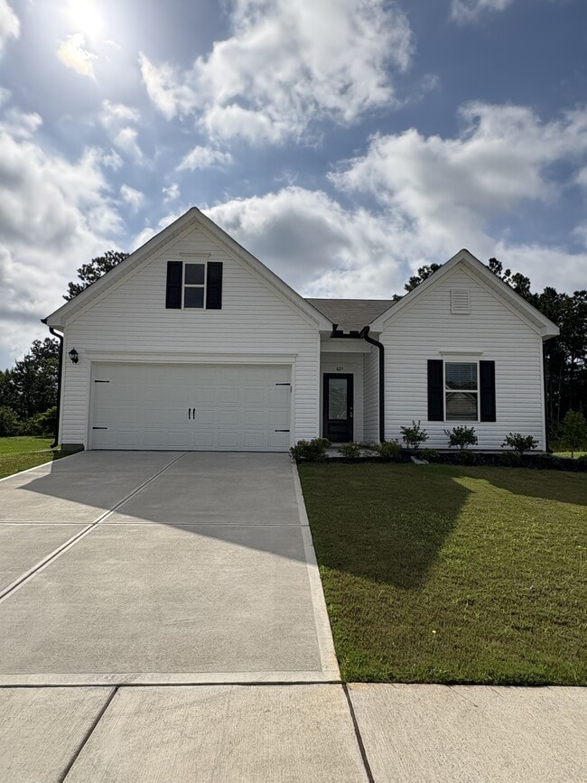 Building Photo - 823 Biltmore Dr Rental