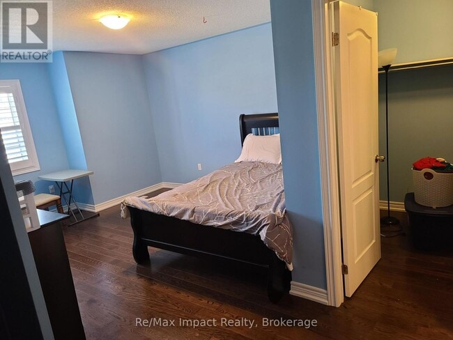 Photo - 1688 Finkle Dr