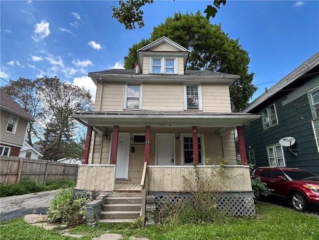 Building Photo - 42 Villa St
