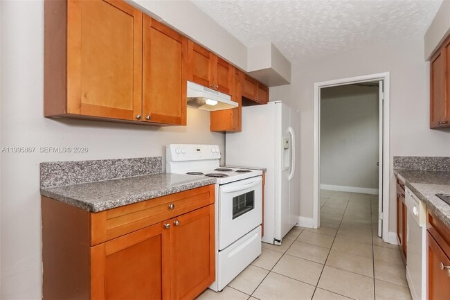 Photo - 6331 Southgate Blvd