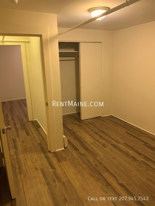 Photo - 2412 Western Ave Unidad D