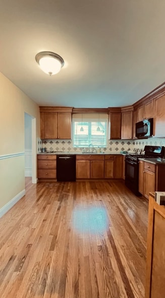 Photo - 21 Lawrence Ln