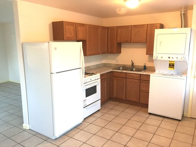 Photo - 61-65 S Quitman Unit 61