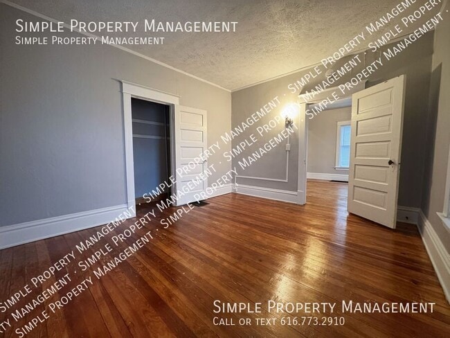 Photo - 1036 Lafayette Ave NE Unidad 1