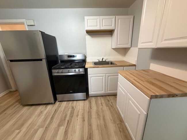 Photo - 18 Marvin Ave Unit #1