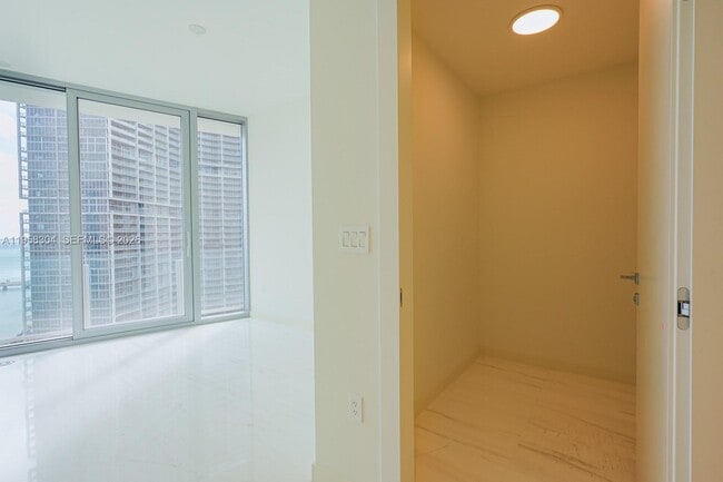 Photo - 300 Biscayne Blvd Way Unit 1806W