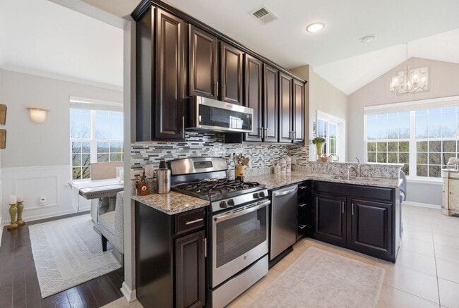 Photo - 263 Winding Hill Dr